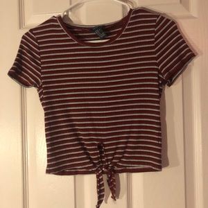 Striped t-shirt with knot